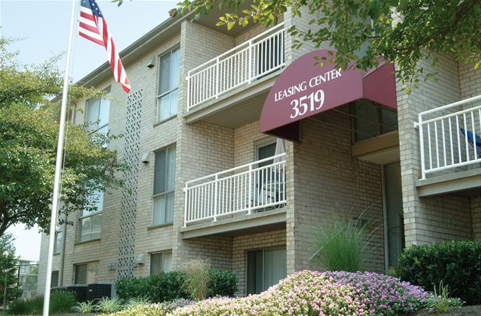 Leasing Center Apartments Laurel Md Tall Oaks Hirschfeld